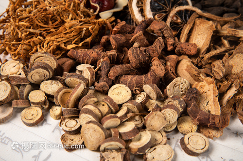 中药材 传统与现代的智慧结晶